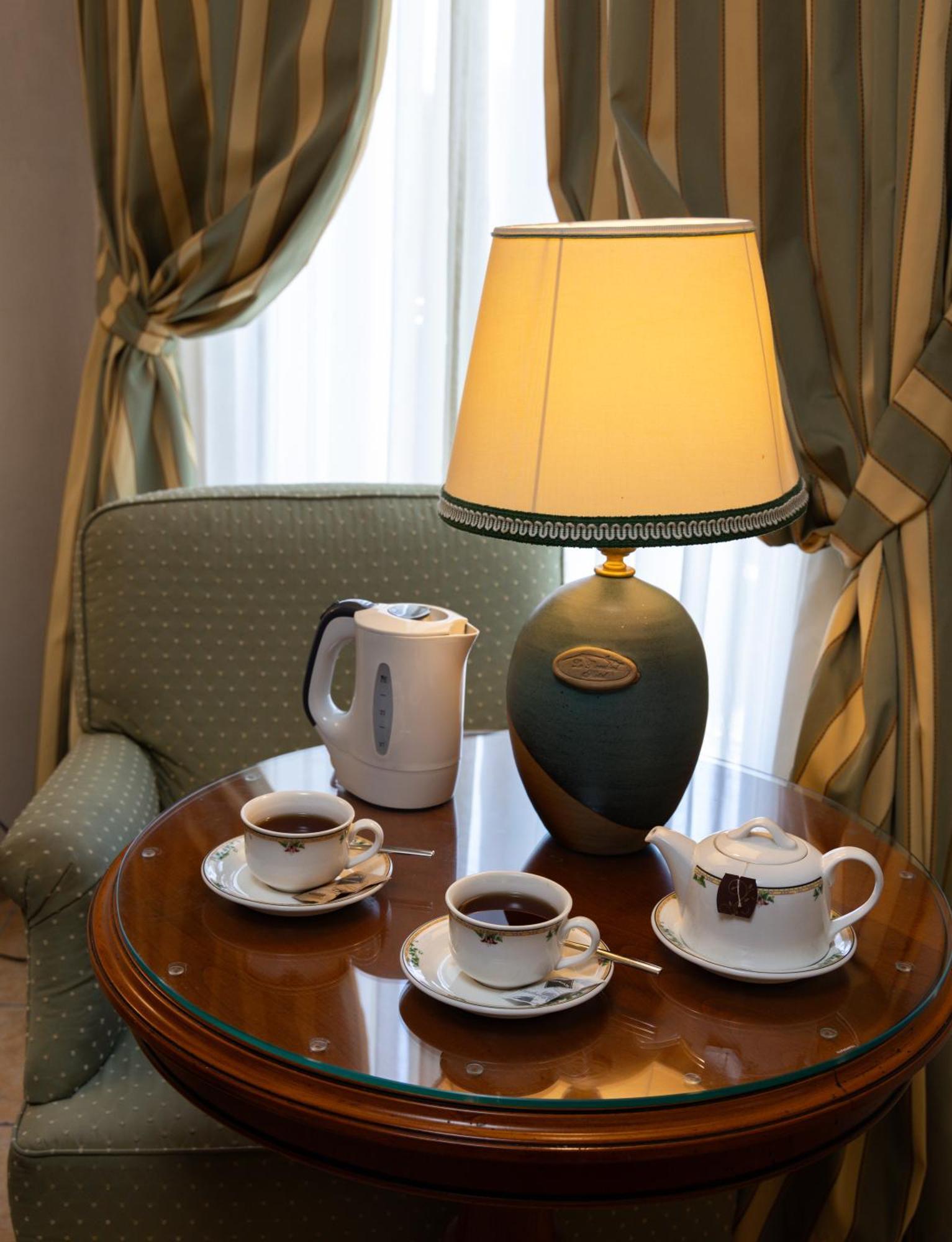 Best Western Plus Hotel Le Rondini San Francesco al Campo Luaran gambar