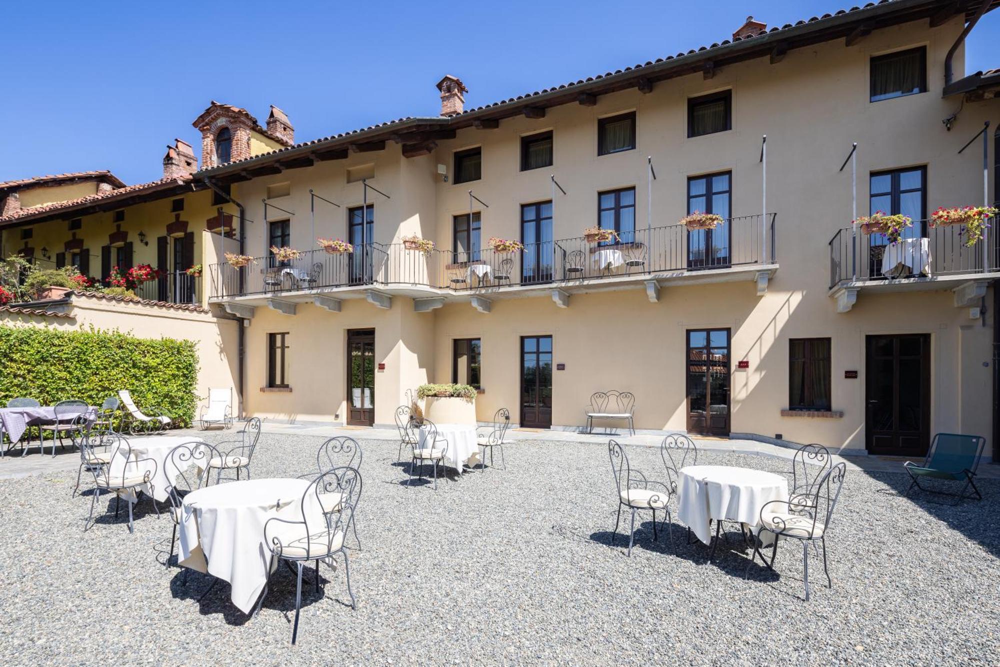 Best Western Plus Hotel Le Rondini San Francesco al Campo Luaran gambar