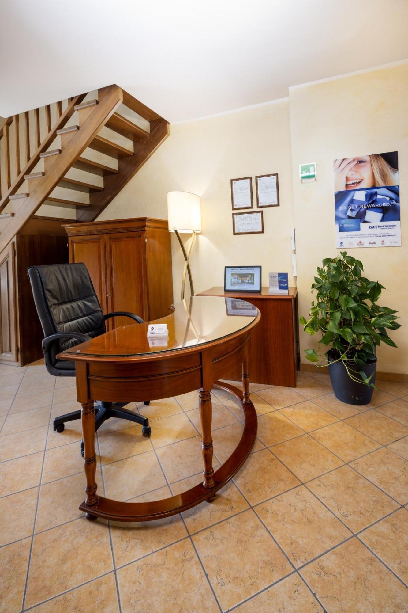 Best Western Plus Hotel Le Rondini San Francesco al Campo Luaran gambar