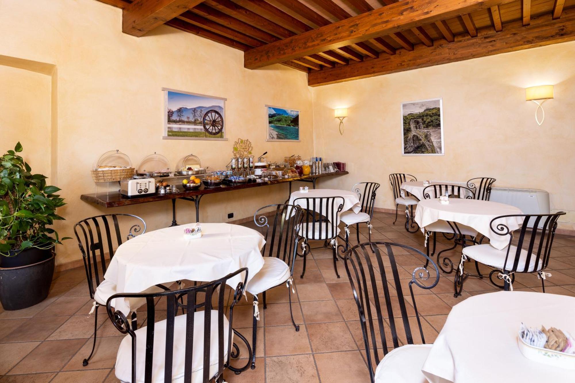 Best Western Plus Hotel Le Rondini San Francesco al Campo Luaran gambar