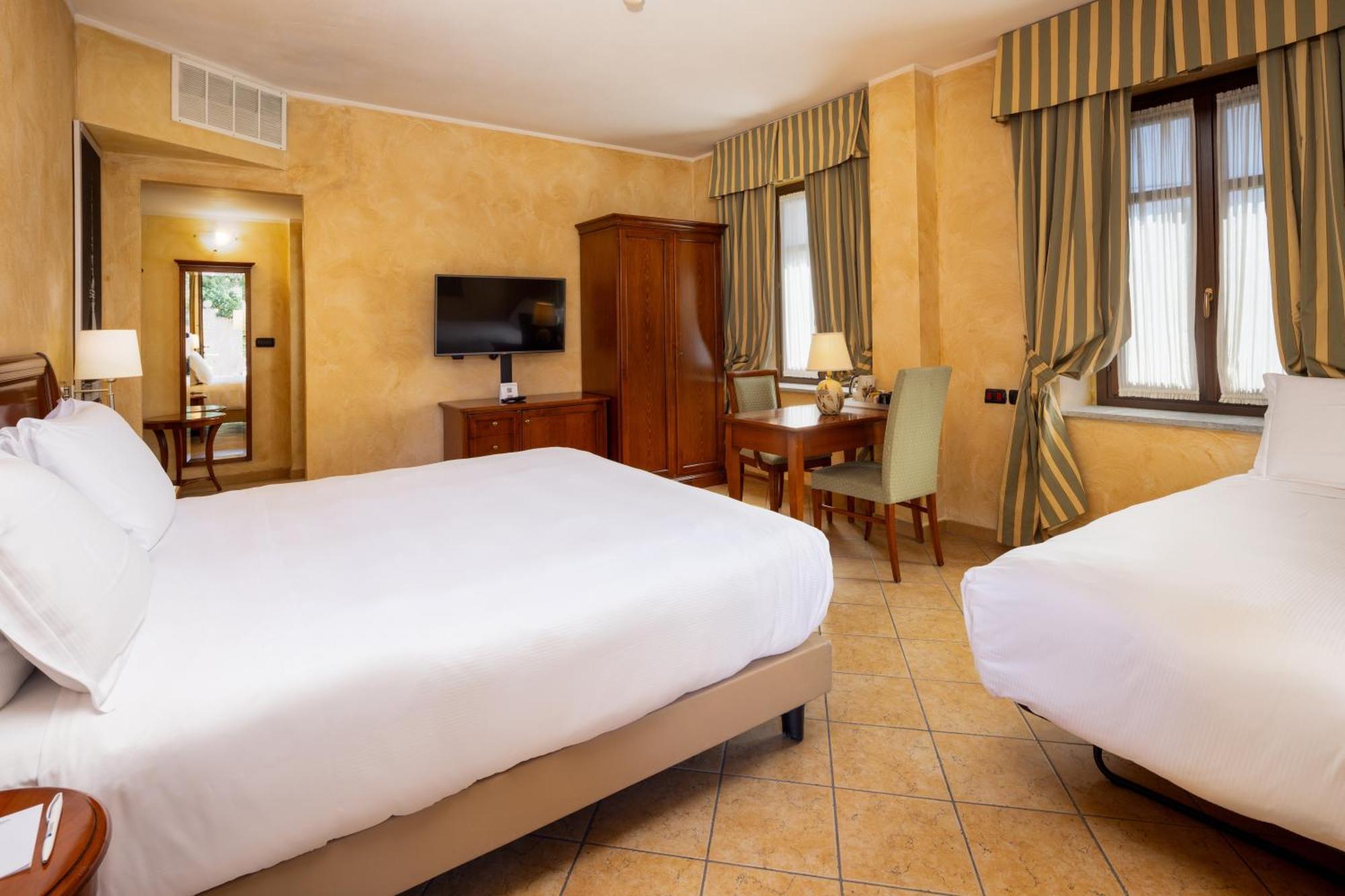 Best Western Plus Hotel Le Rondini San Francesco al Campo Luaran gambar