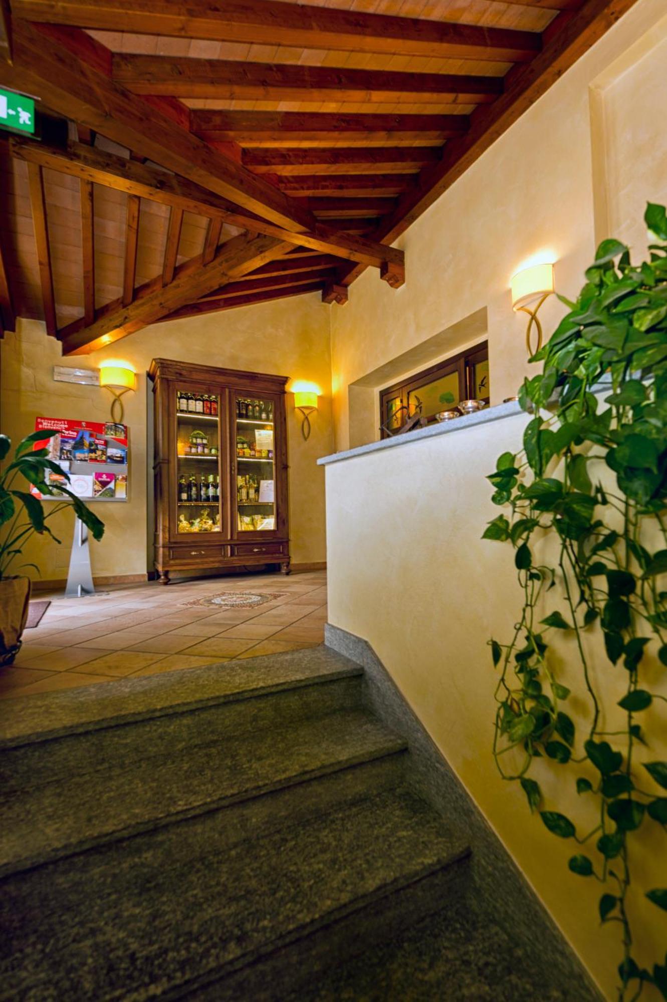 Best Western Plus Hotel Le Rondini San Francesco al Campo Luaran gambar