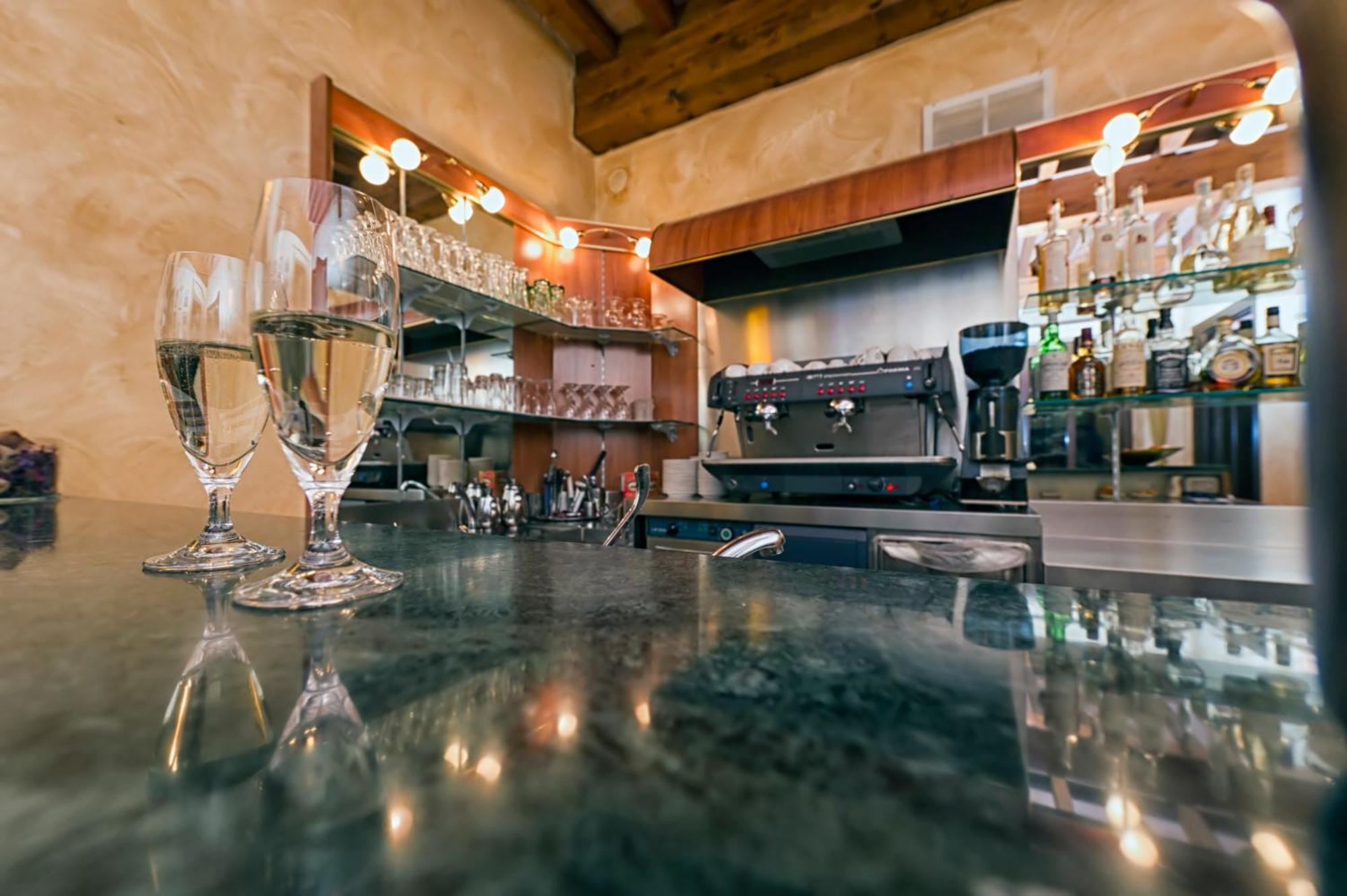 Best Western Plus Hotel Le Rondini San Francesco al Campo Luaran gambar